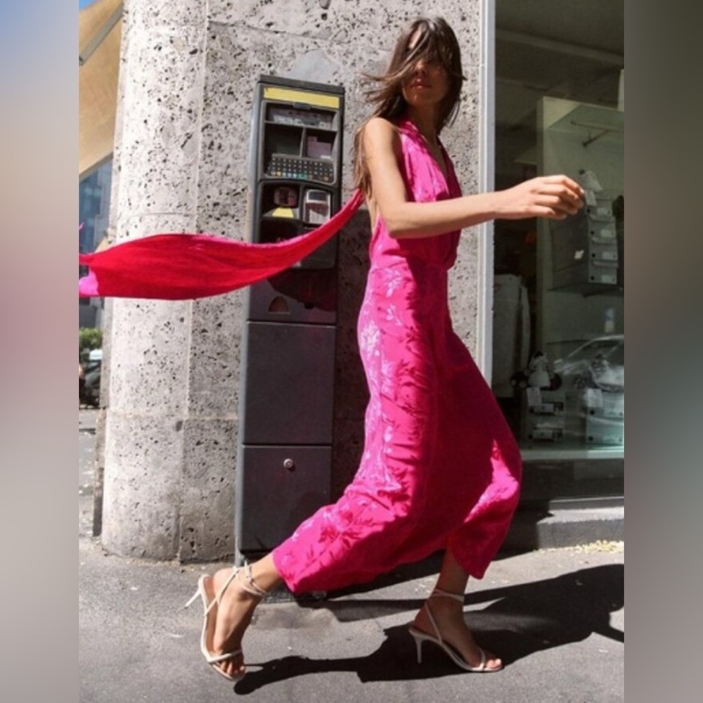 Zara Vibrant Hot Pink Jacquard Bow Summer Halter Maxi Dress (Size Medium) - Picture 6 of 11